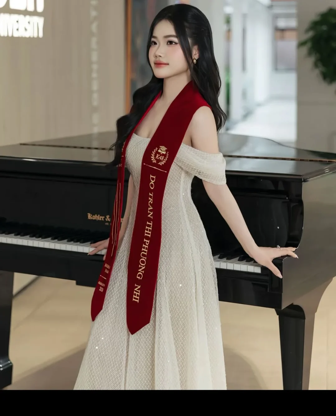 Photo 2 of Váy dạ hội voan trắng kim tuyến nữ
