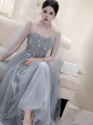 Ảnh 4 của Váy tiệc tulle xanh nhạt đính hạt