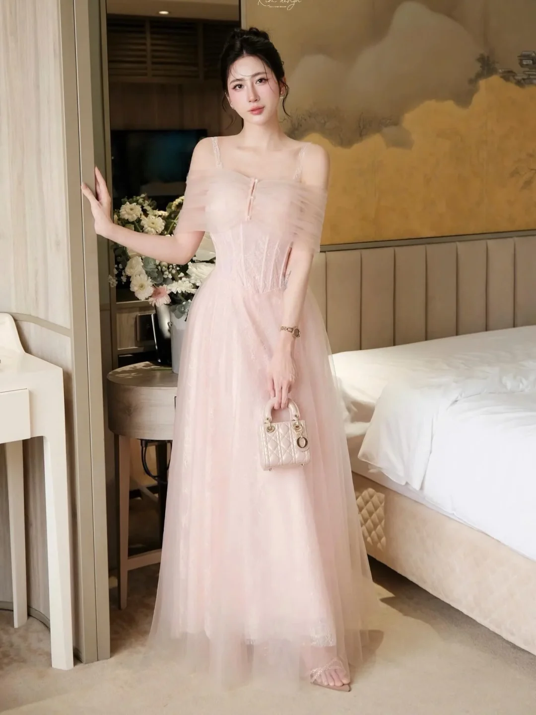 Photo 3 of Váy dạ hội hồng pastel trễ vai size M