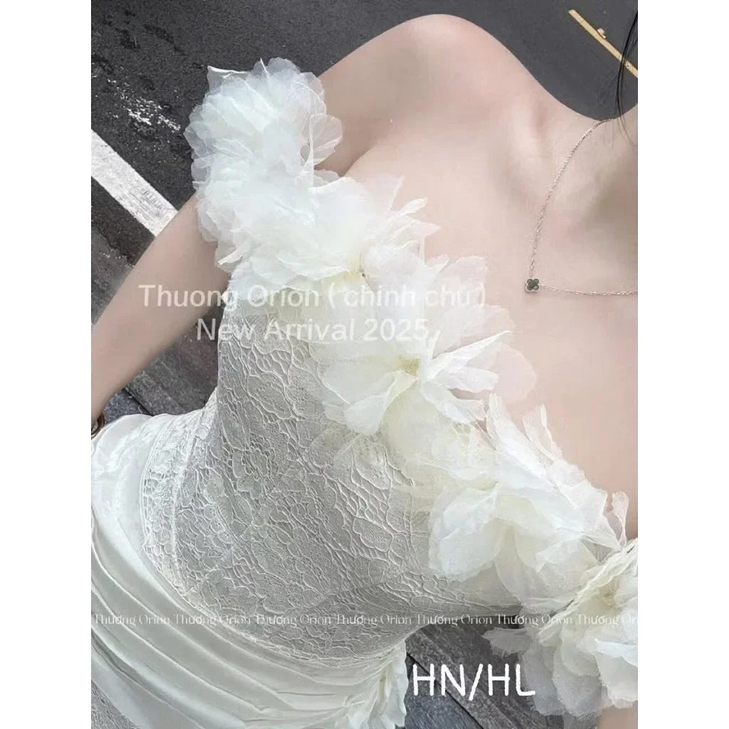 Photo 3 of Đầm ren trắng trễ vai nữ cho thuê