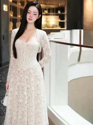 Photo 1 of Váy ren trắng corset dài nữ size M