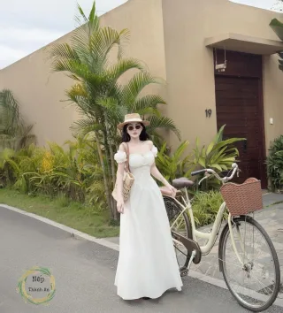 Ảnh 1 của Váy maxi trắng trễ vai ren nữ