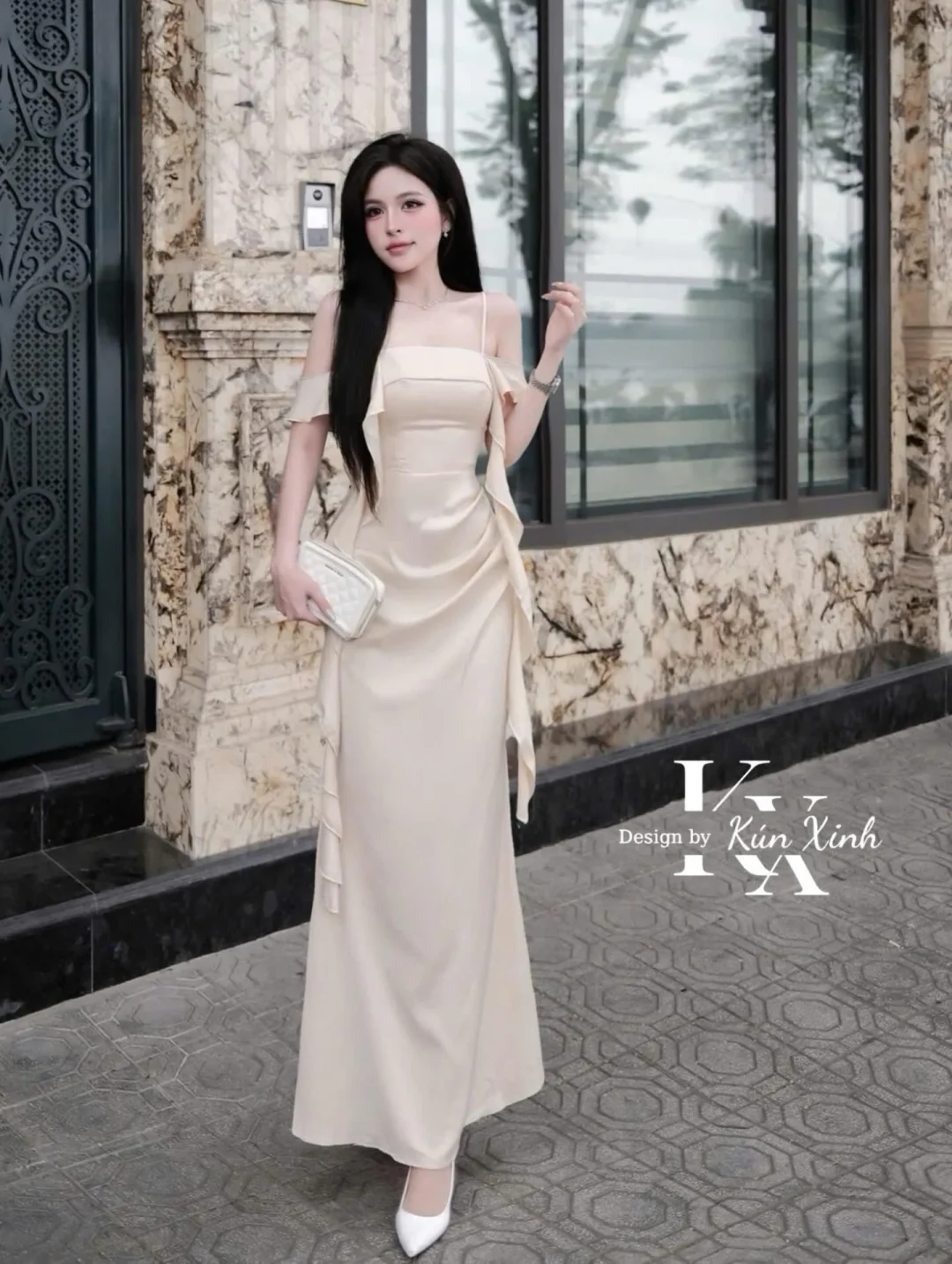 Ảnh 3 của Váy dạ hội lụa kem trễ vai nữ