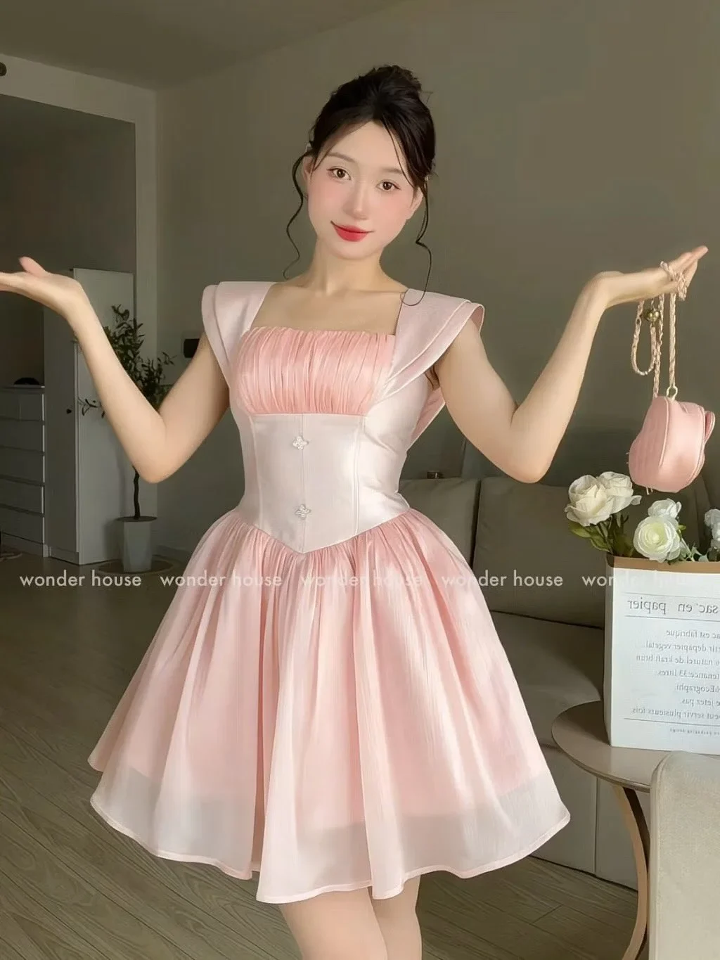 Photo 2 of Váy mini hồng corset xòe Wonder House