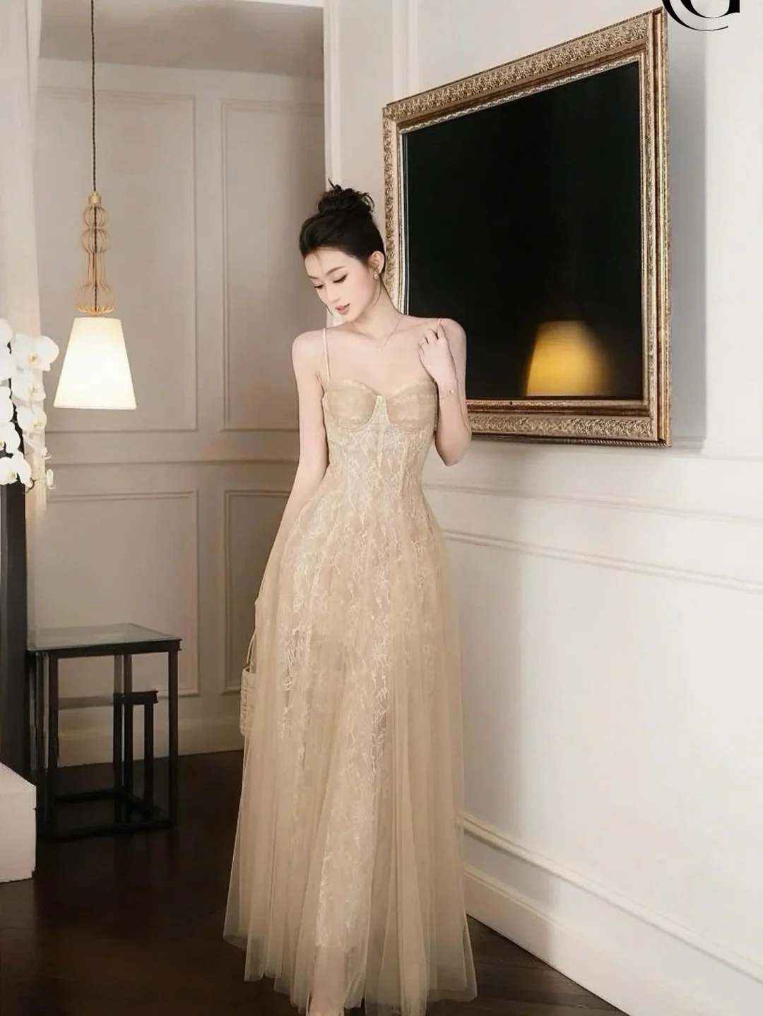 Ảnh 2 của Váy dạ hội ren tulle màu be size M