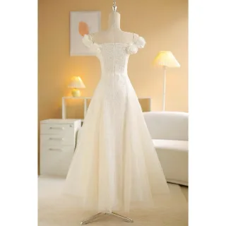 Ảnh 2 của Váy cưới trắng ren Sò Vintage