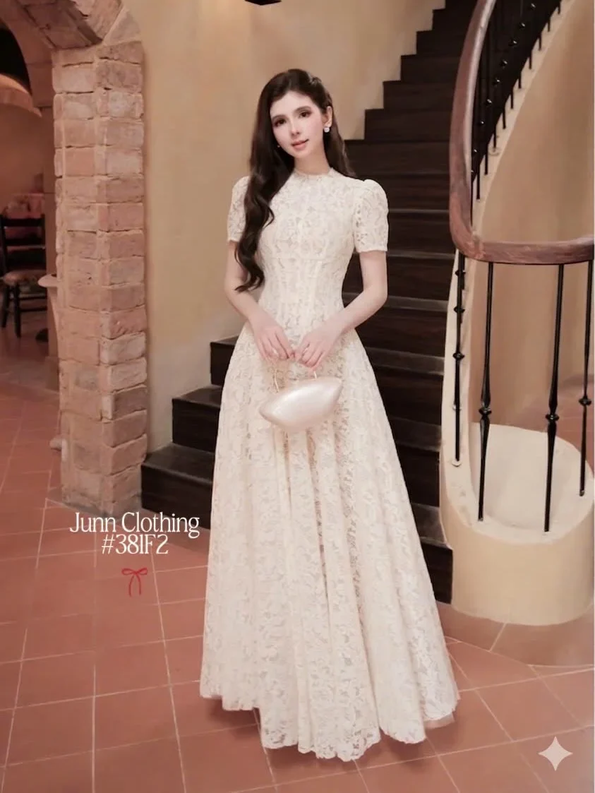 Photo 4 of Váy ren trắng vintage nữ cổ cao tay ngắn