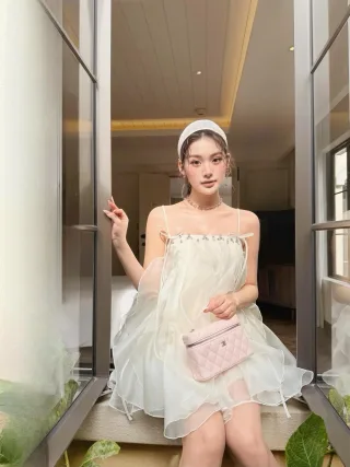 Photo 1 of Đầm voan trắng hai dây size M