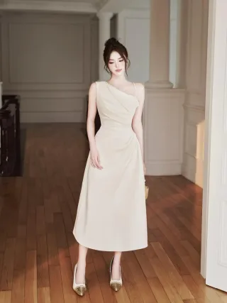 Photo 2 of Đầm midi một vai màu kem A180