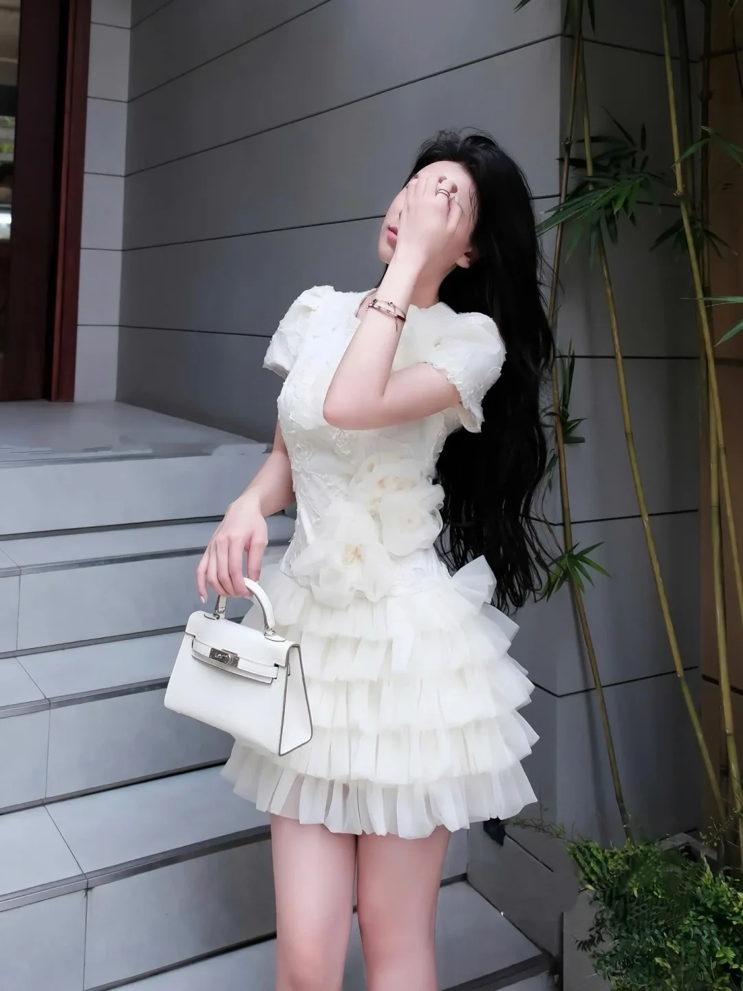 Ảnh 1 của Váy trắng bèo nhún hoa size M