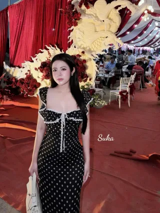 Ảnh 3 của Váy midi chấm bi trễ vai size M