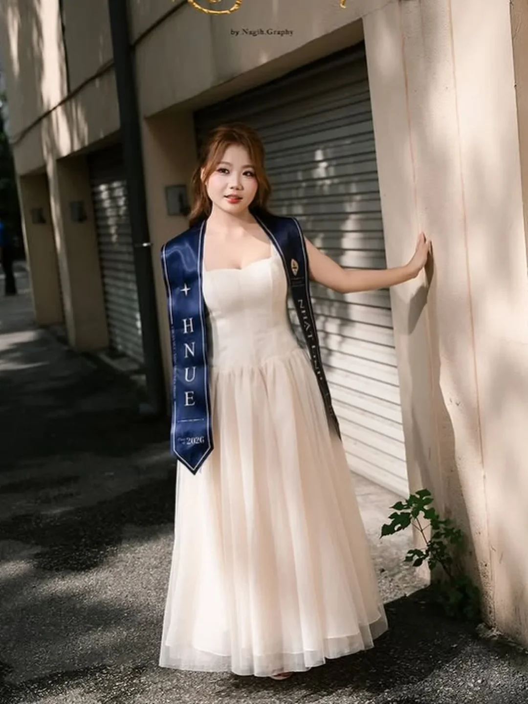 Photo 2 of Váy dạ hội trắng voan Tiela corset