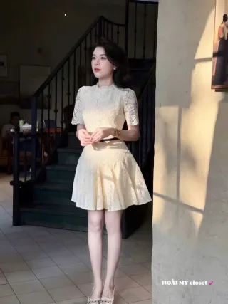 Photo 3 of Đầm ren kem tay ngắn nữ HM