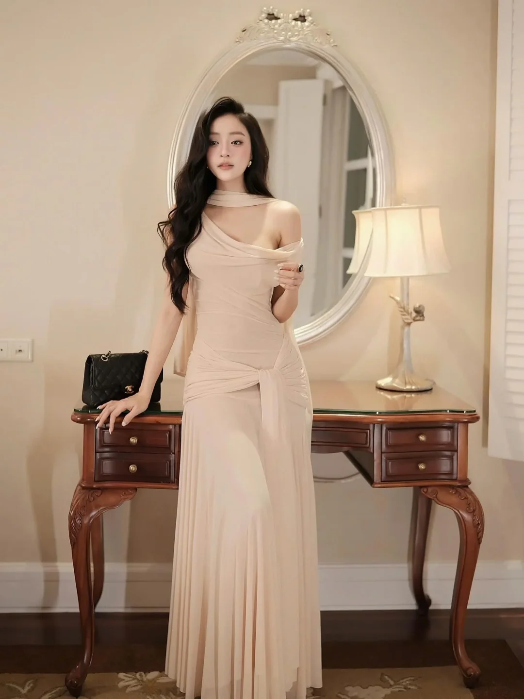 Photo 1 of Váy maxi lụa be nhạt Chou Chou
