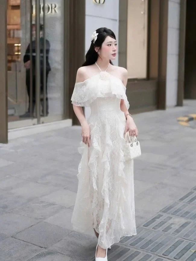 Ảnh 1 của Váy ren trắng trễ vai dài nữ