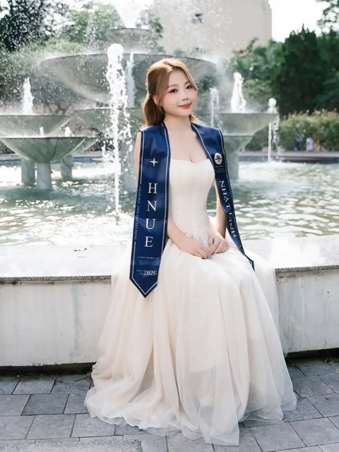 Photo 1 of Váy dạ hội trắng voan Tiela corset