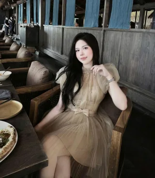 Ảnh 1 của Váy tulle be tay phồng size M