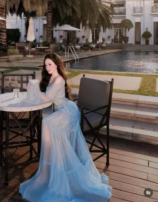 Ảnh 3 của Váy maxi voan xanh nhạt trễ vai size M