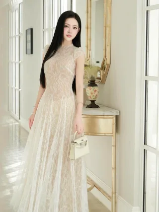 Ảnh 1 của Váy ren dài màu kem Châu Hy A271