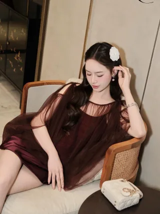 Ảnh 3 của Áo voan tay phồng nâu socola nữ size M