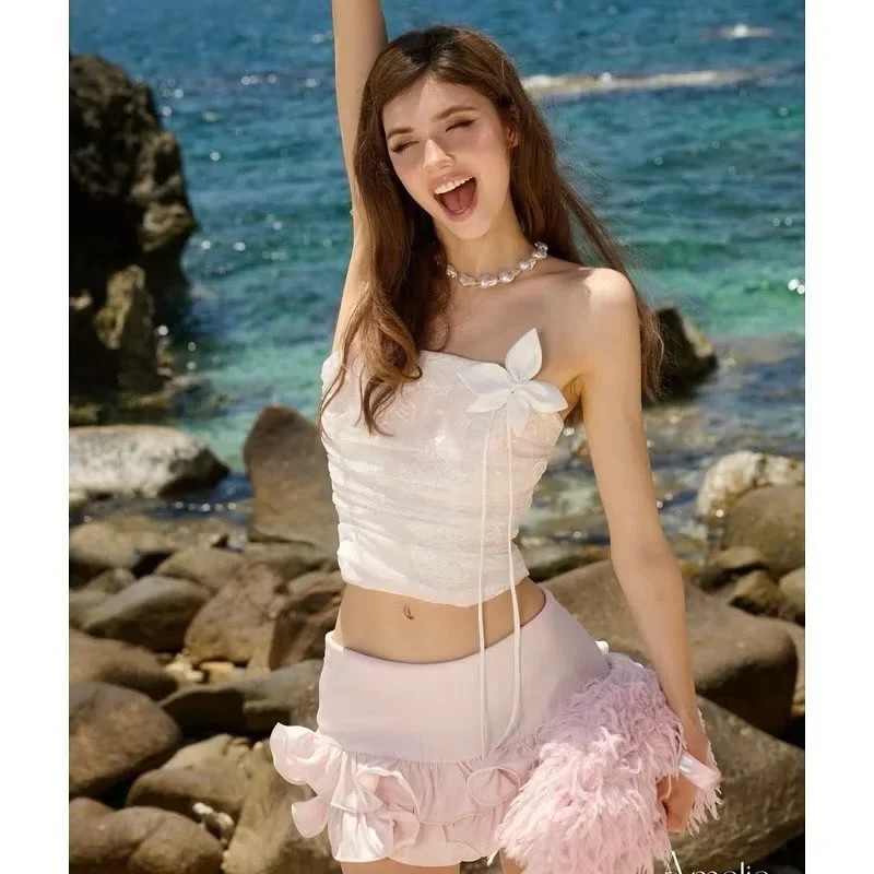 Photo 2 of Set váy crop top trắng chân váy hồng bèo Amelie