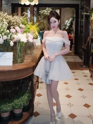 Ảnh 3 của Váy trắng trễ vai ngắn ren nữ