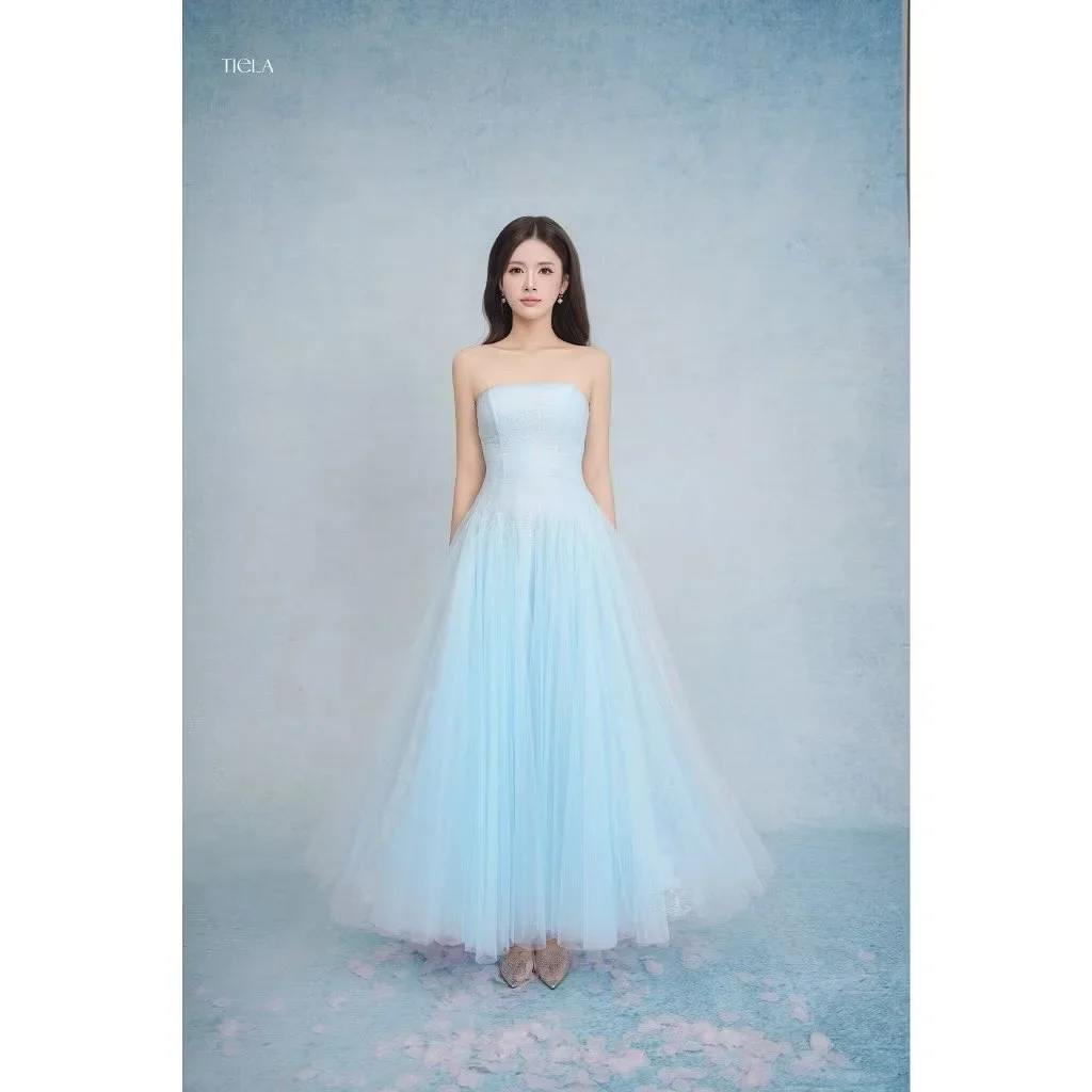 Ảnh 2 của Váy dạ hội xanh nhạt trễ vai Tiela