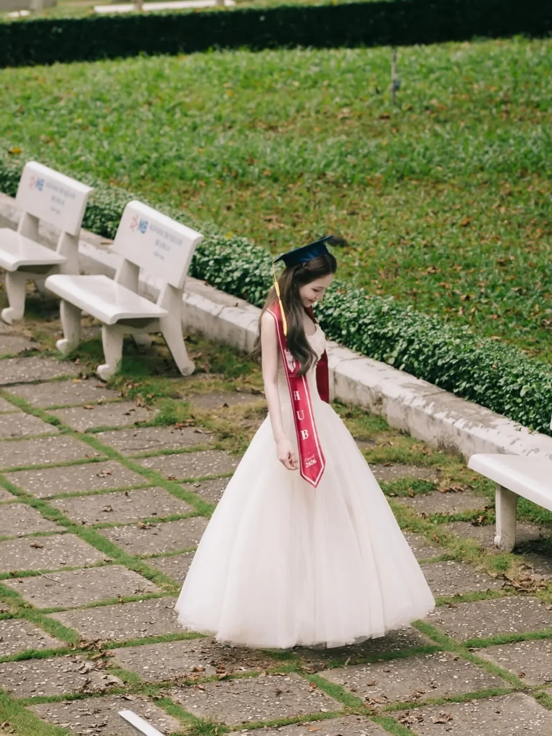 Photo 4 of Váy dạ hội trắng công chúa TC Dress