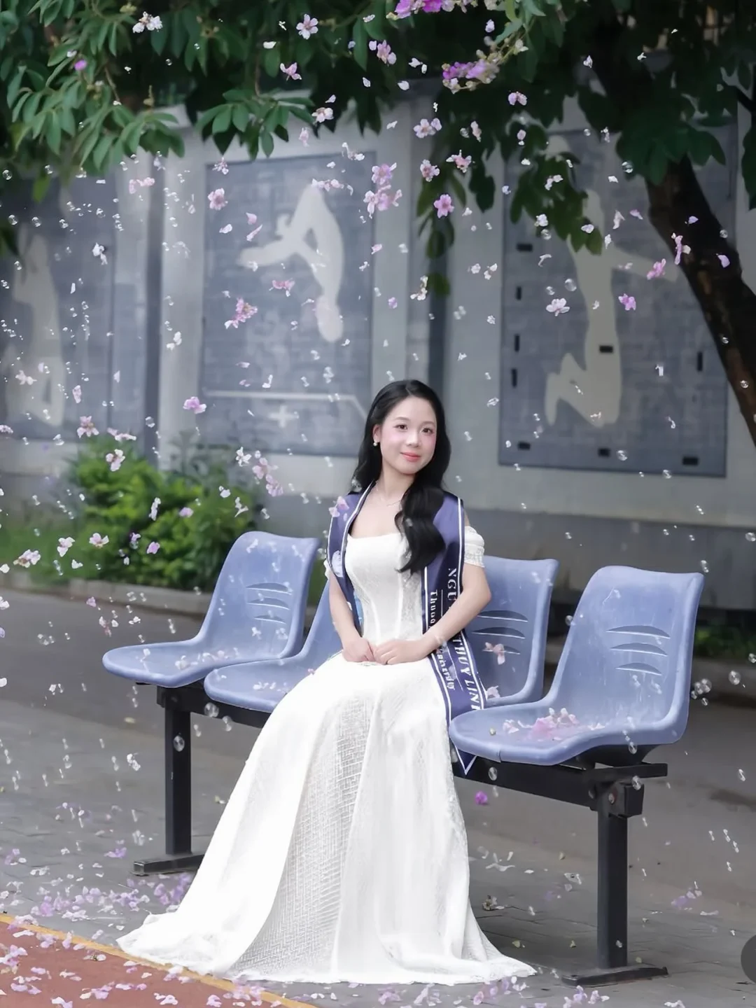Ảnh 3 của Váy ren trắng trễ vai Sò Vintage