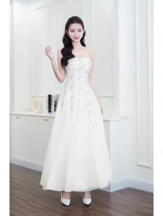 Ảnh 2 của Đầm dạ hội voan ren kem Cira