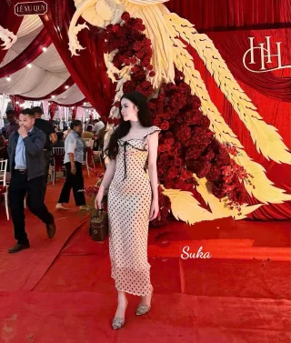 Ảnh 1 của Váy dài chấm bi trễ vai A495 size M