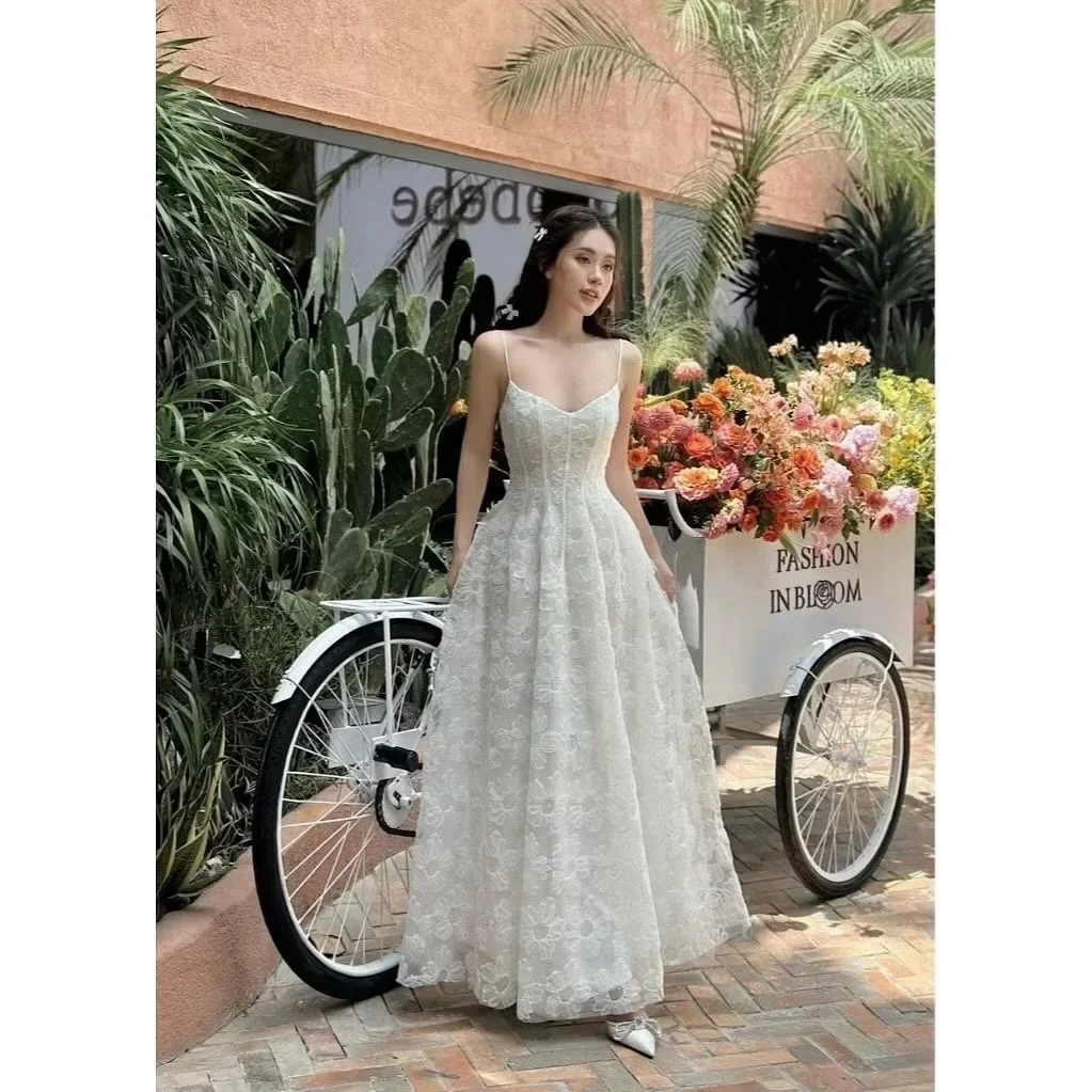 Photo 1 of Đầm ren trắng dài hai dây A218