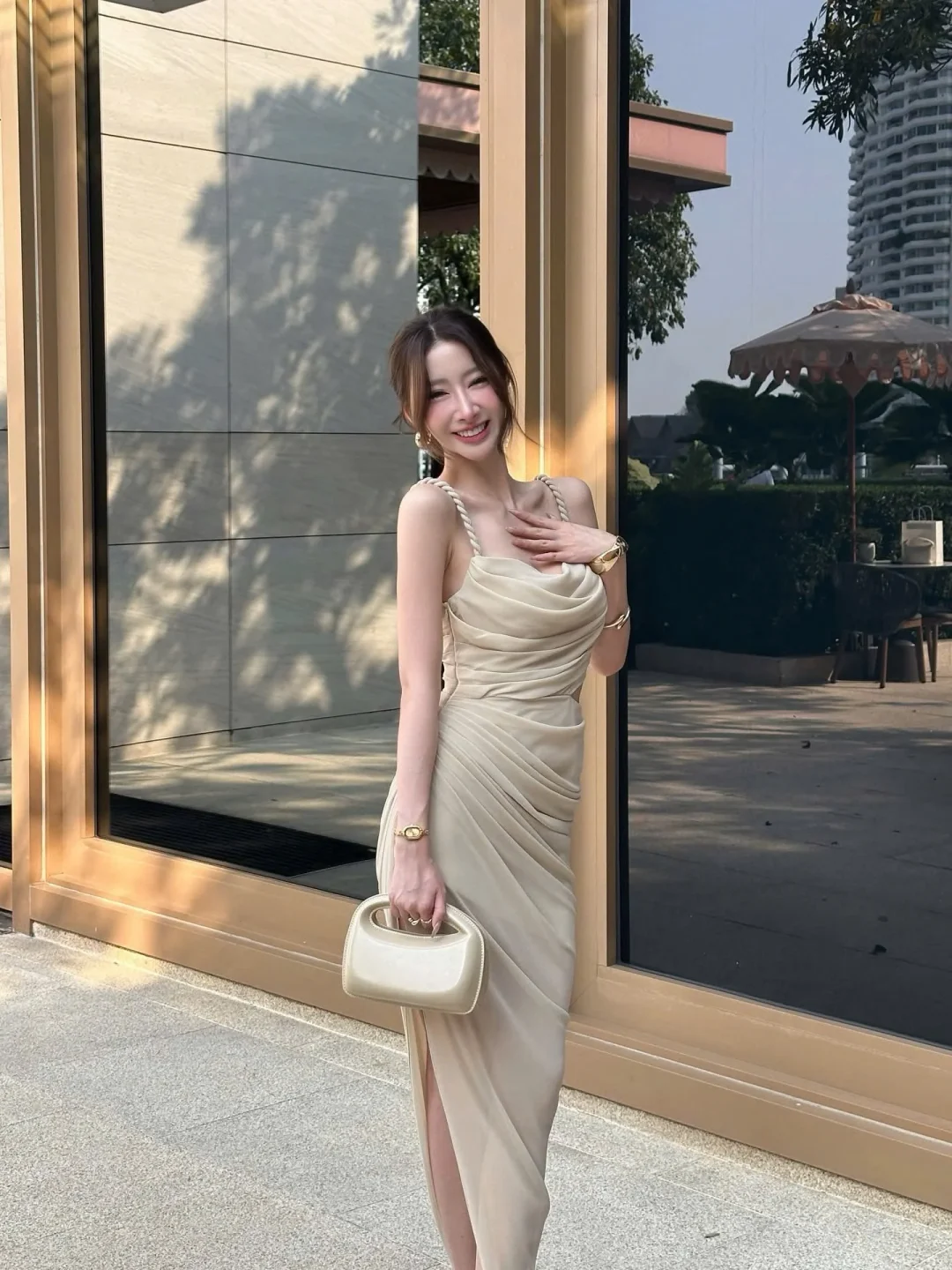 Photo 1 of Đầm maxi be xếp nếp size M nữ