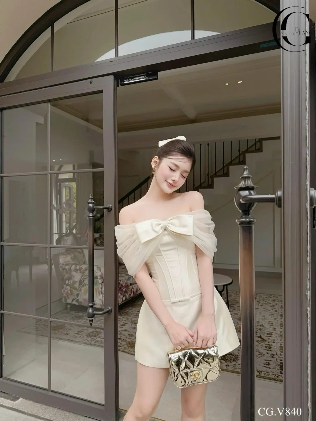 Ảnh 4 của Váy cúp ngực nơ lớn màu kem