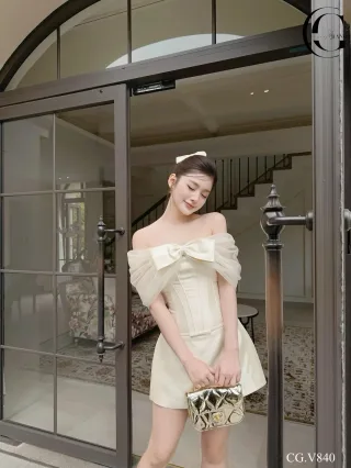 Ảnh 4 của Váy cúp ngực nơ lớn màu kem