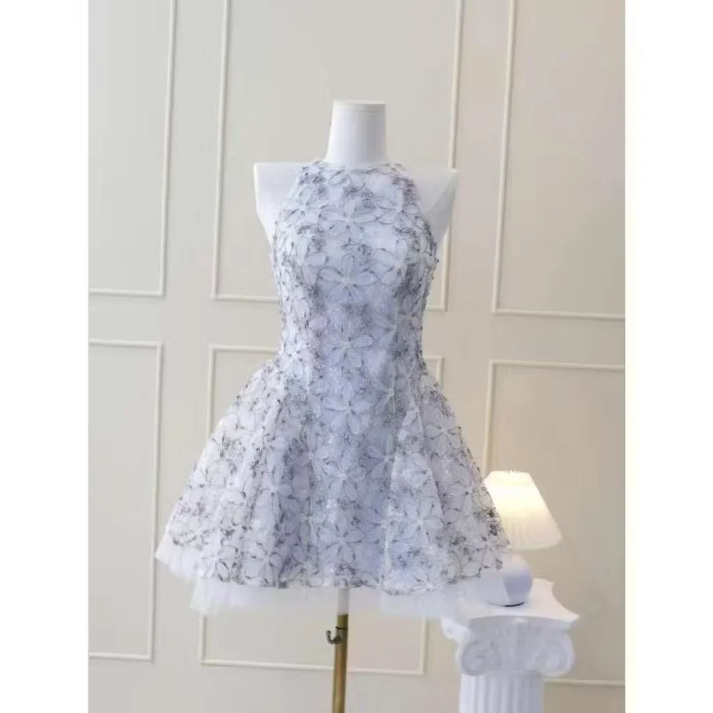 Ảnh 3 của Váy ngắn ren hoa trắng Tiela nữ