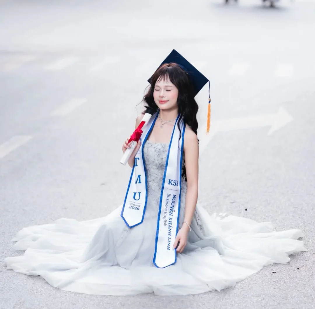 Ảnh 1 của Đầm Ren Trắng Vintage Sò Vintage