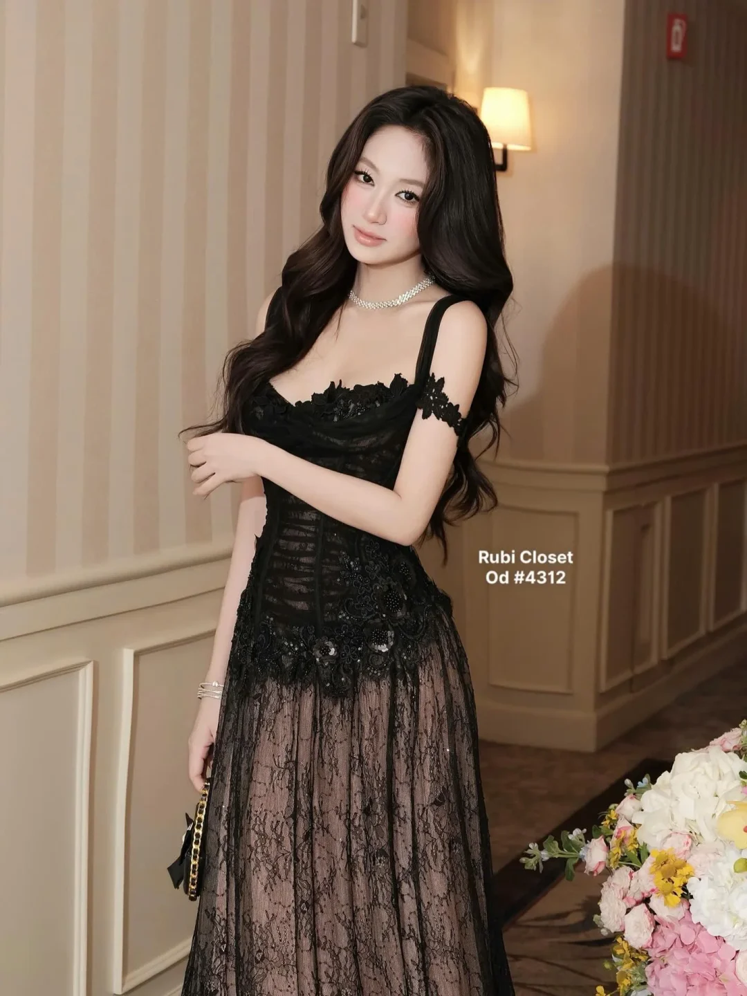 Photo 4 of Đầm ren đen dạ hội size M