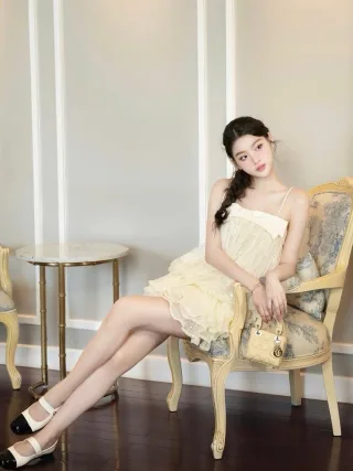 Ảnh 2 của Đầm babydoll voan vàng nhạt size M