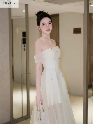 Photo 3 of Váy dạ hội trắng trễ vai size M