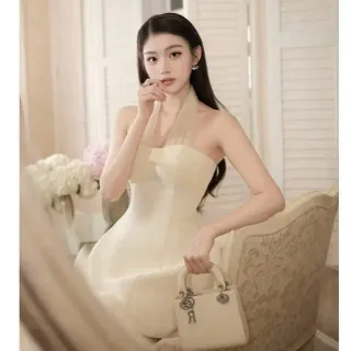 Photo 3 of Đầm trắng mini cúp ngực TC Dress