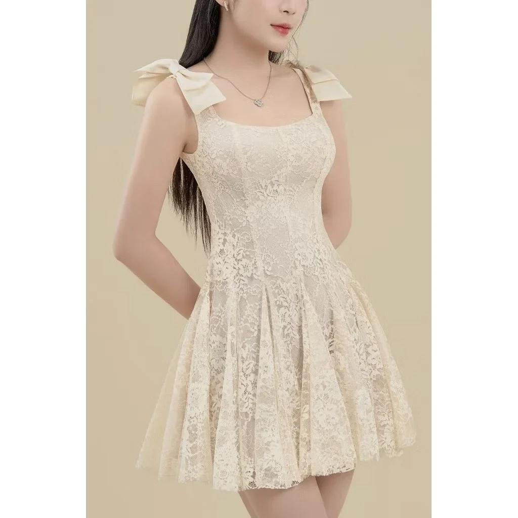 Ảnh 1 của Váy ren ngắn nơ vai màu kem nữ