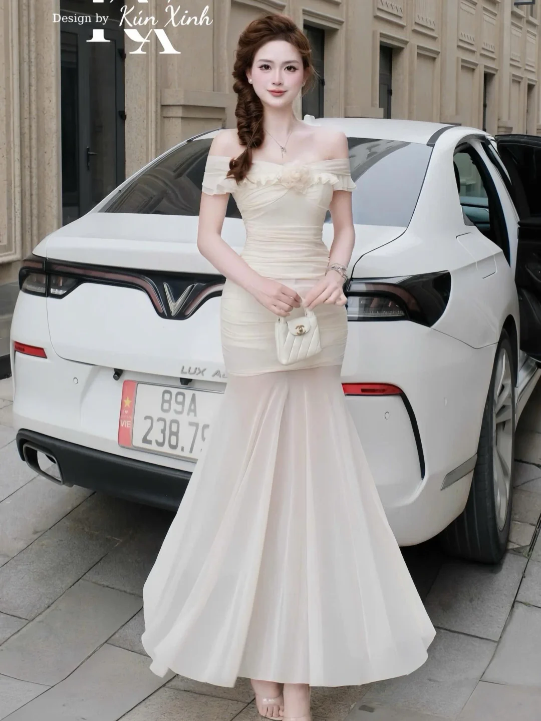 Photo 3 of Váy dạ hội trễ vai kem size M