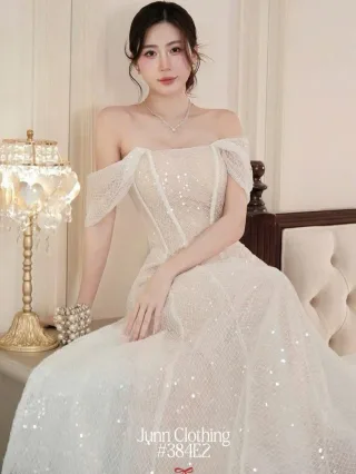 Photo 4 of Váy dạ hội trắng kim sa trễ vai size M