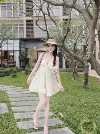 Ảnh 1 của Váy ngắn trắng kem hoa nổi nữ