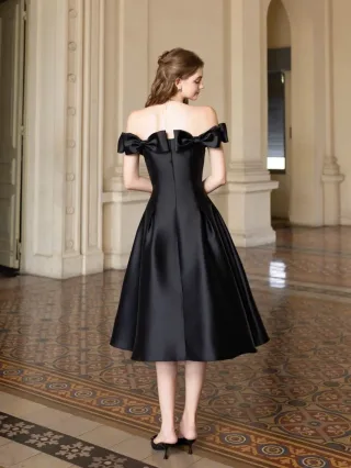 Ảnh 2 của Váy dạ hội đen trễ vai nơ satin size M