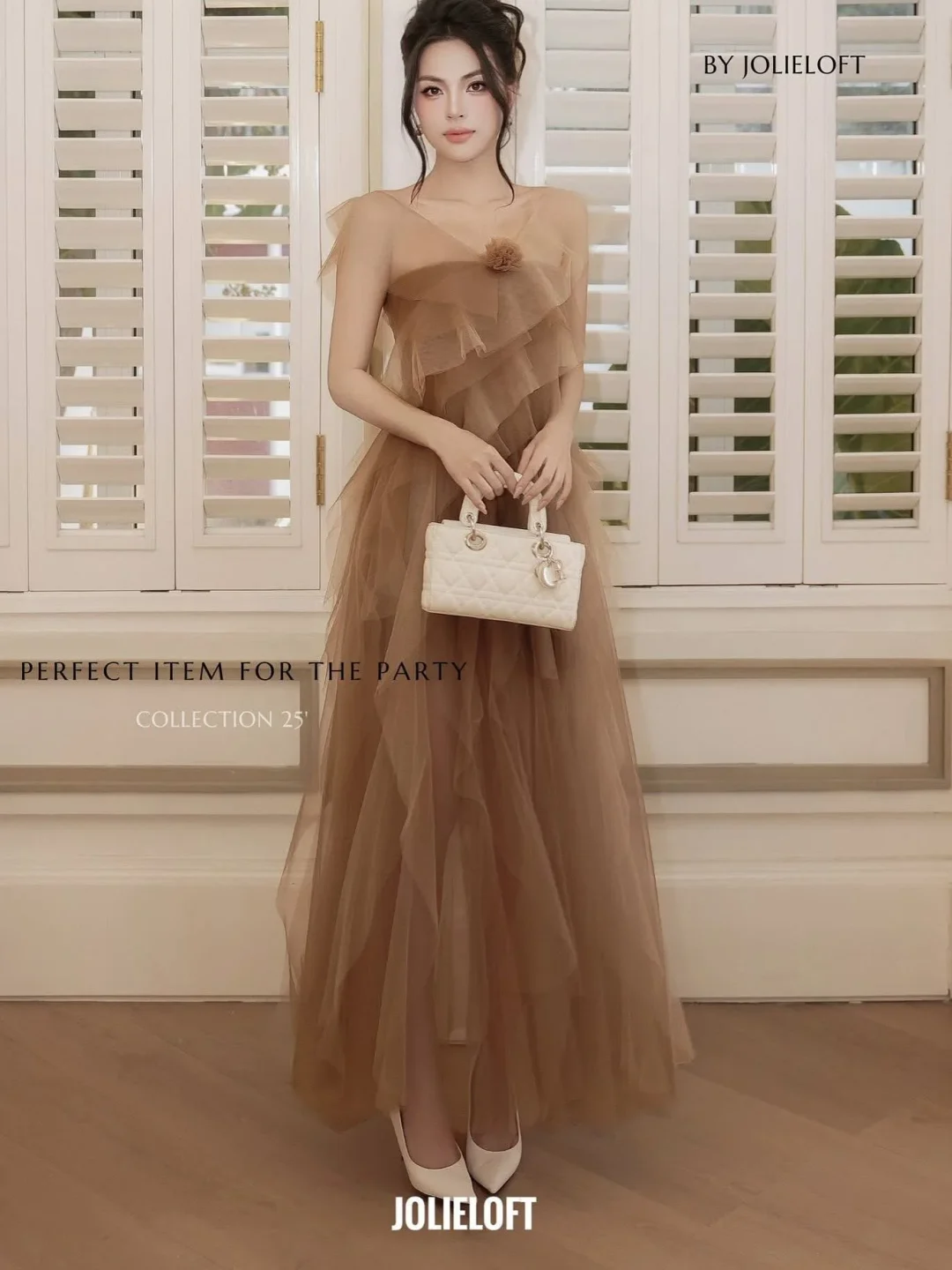 Photo 1 of Váy tiệc tulle nâu lệch vai nữ