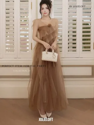 Photo 1 of Váy tiệc tulle nâu lệch vai nữ
