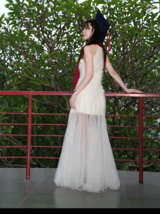 Ảnh 3 của Váy tulle trắng dài Loris dự tiệc