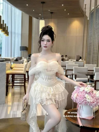 Photo 2 of Váy tiệc ngắn trắng kem nữ